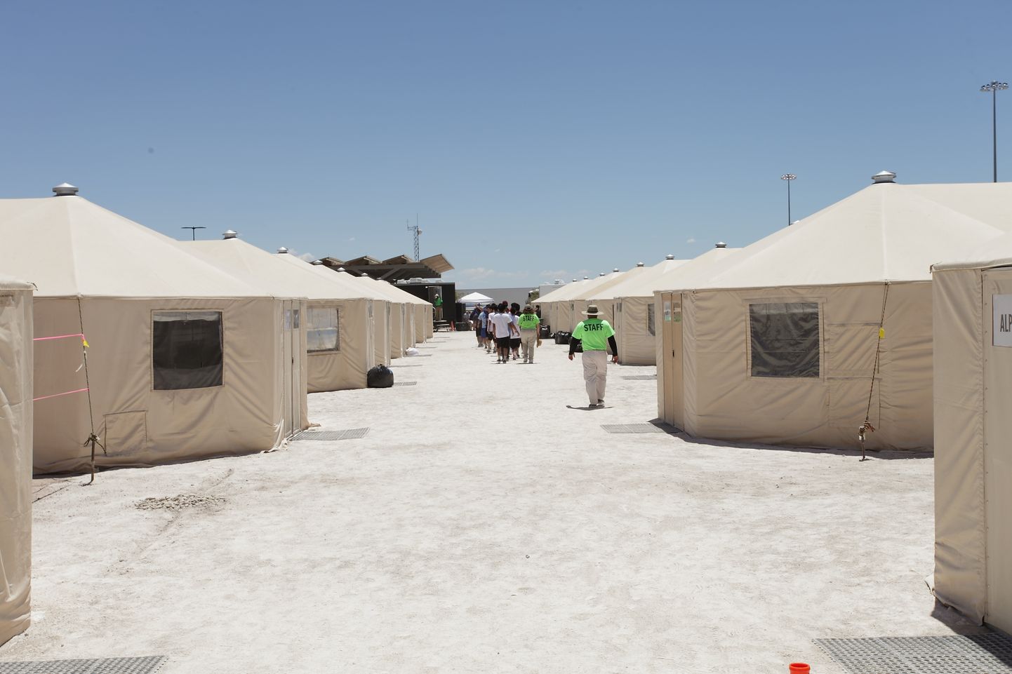 Tornillo põgenikekeskuse telgid.
