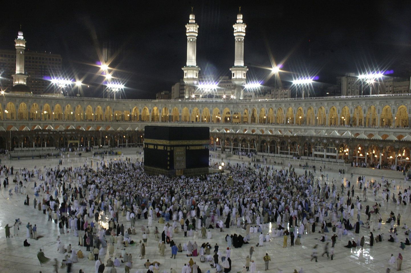 Moslemite püha linn Meka. Keskel Kaaba Must kivi