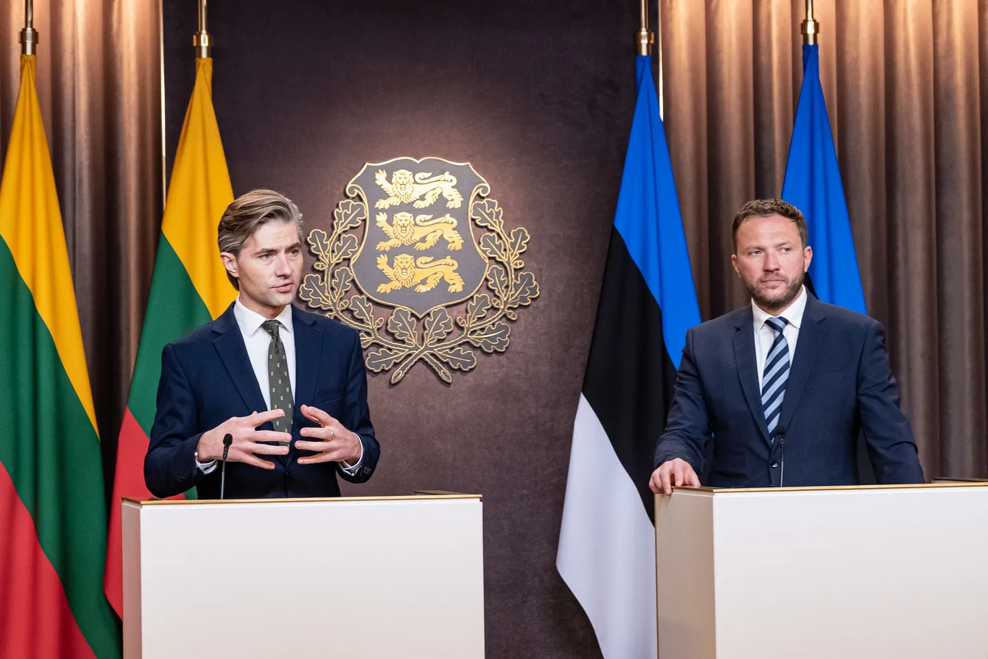 Leedu välisminister Kęstutis Budrys ja Eesti välisminister Margus Tsahkna kohtusid 10. jaanuaril Tallinna rüütelkonna hoones.