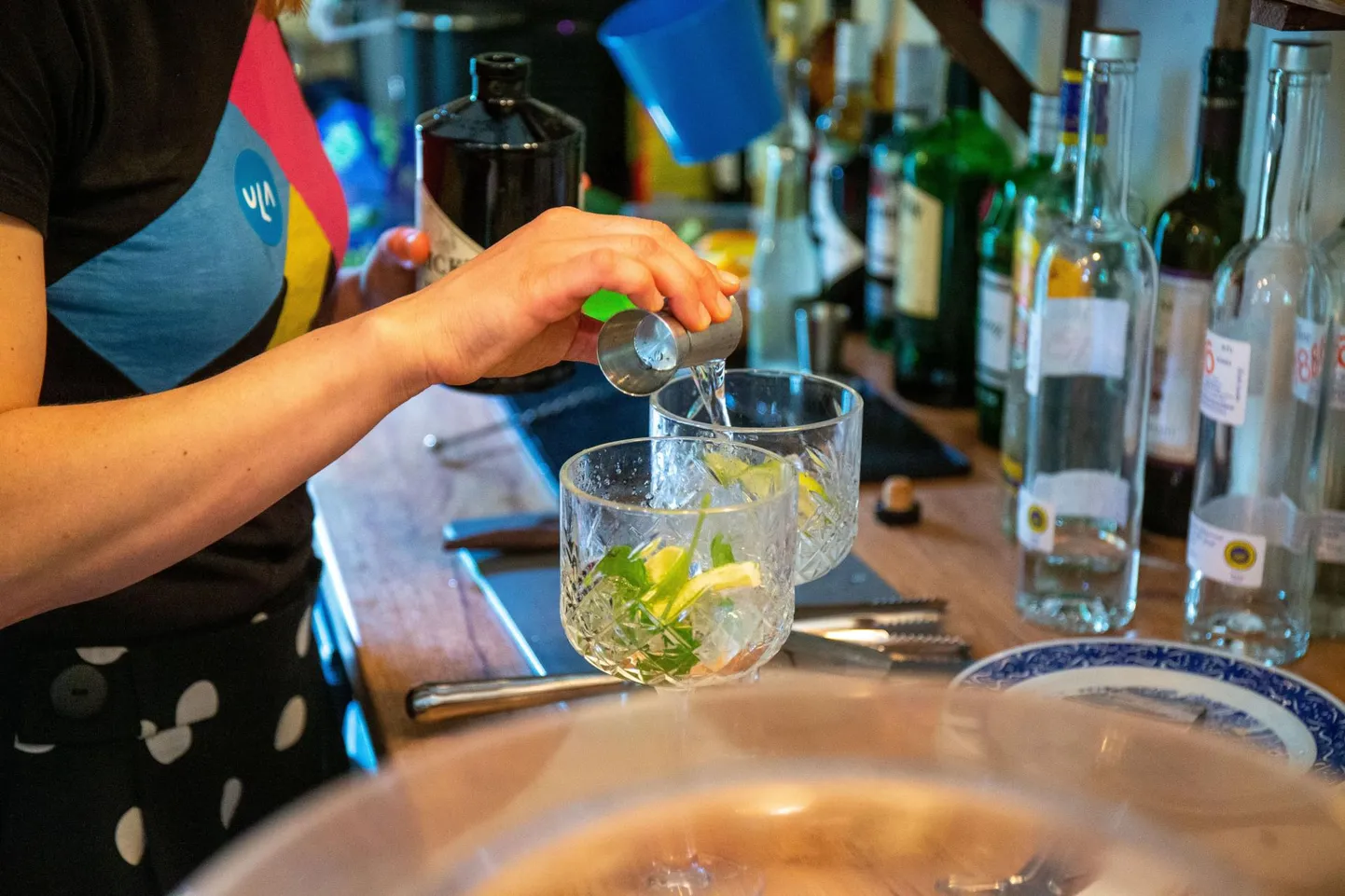 Pandeemiaga seotud piirangute ajal on paljud vähendanud oma alkoholitarvitamist.