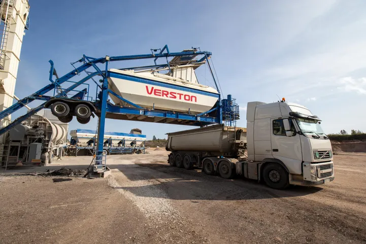Verston loobus lubjakivikarjääri avamisest