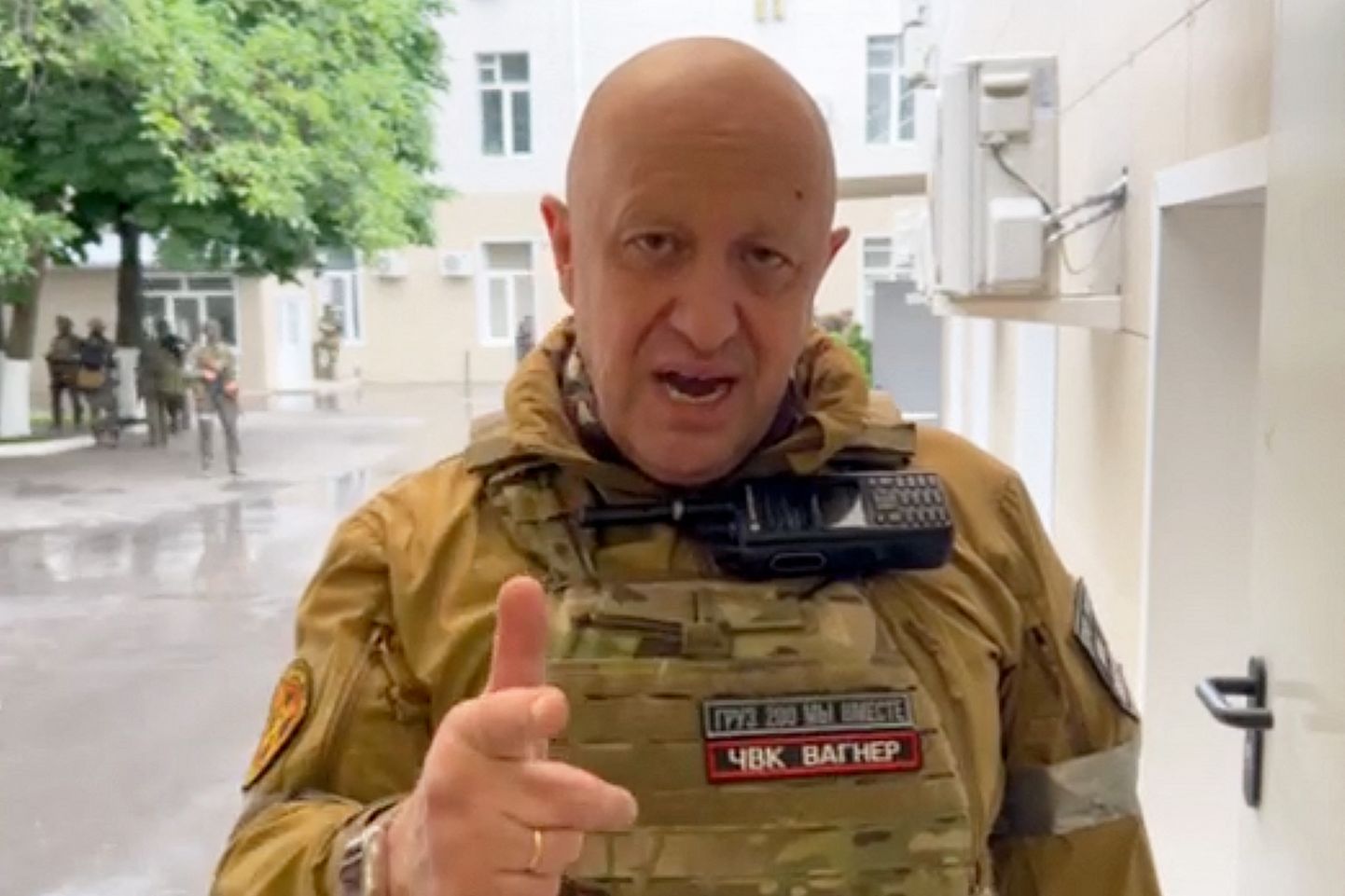Kaader videost, millel Venemaa Wagneri eraarmee asutaja ja juht Jevgeni Prigožin pöördus Doni-äärses Rostovis avalikkuse poole