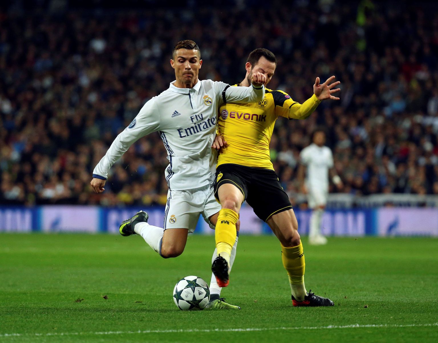 Mullu tegid Madridi Real ja Dortmundi Borussia alagrupis kaks 2:2 viiki.