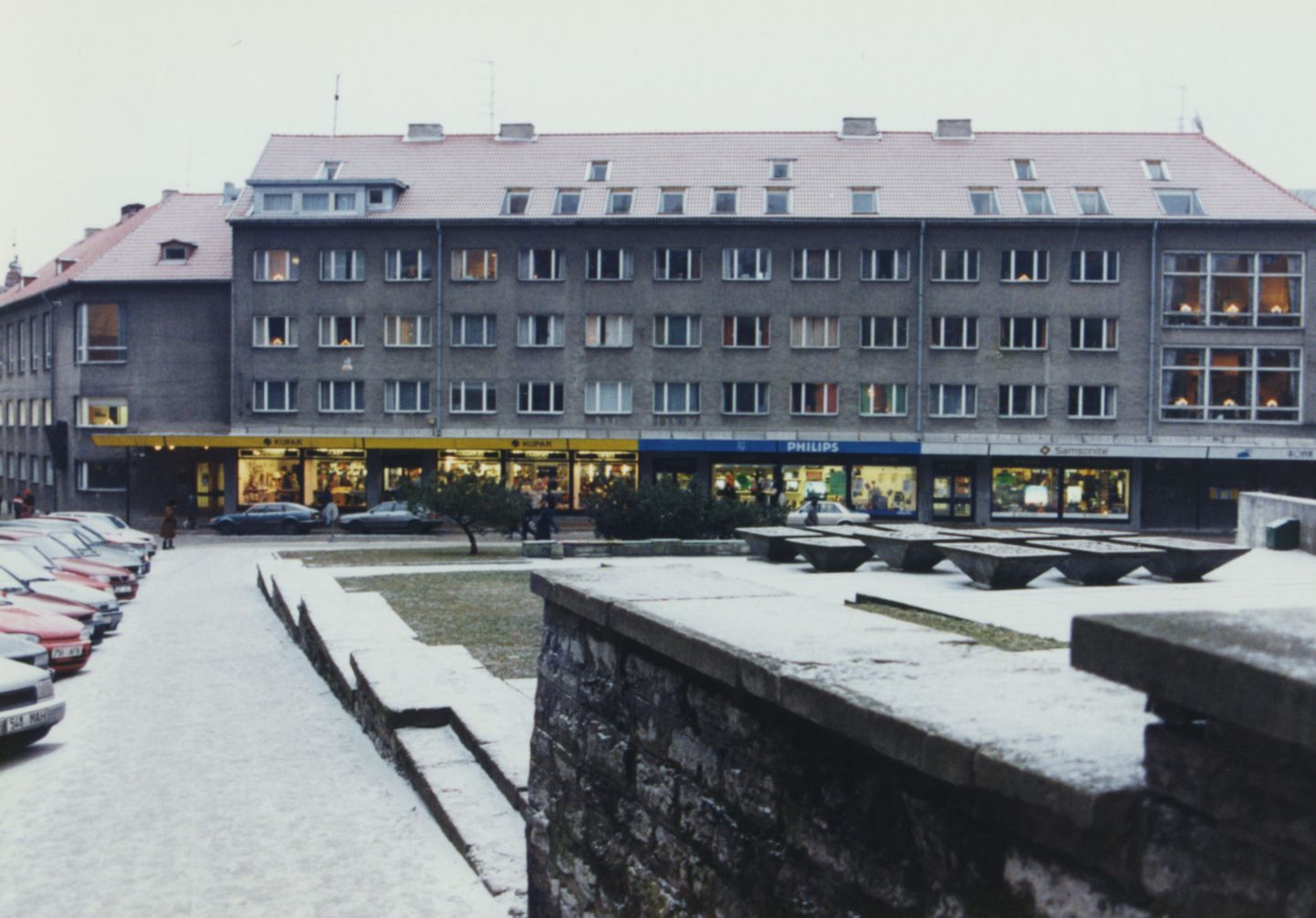 90ndad, Tallinna Kirjanike Maja Harju tänaval.