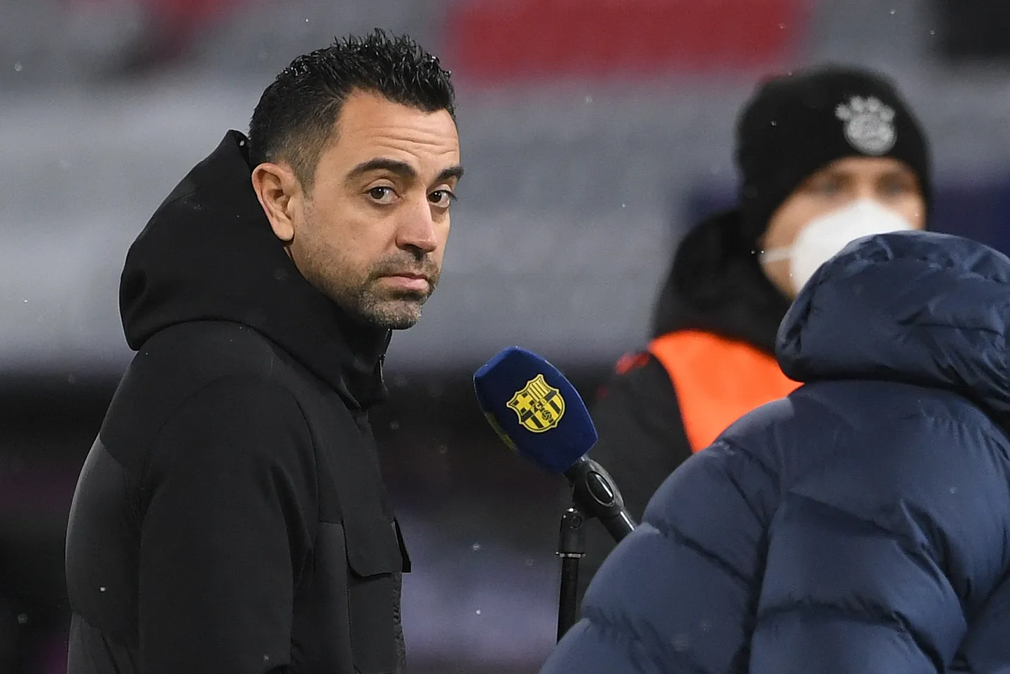 FC Barcelona peatreener Xavi aru andmas.
