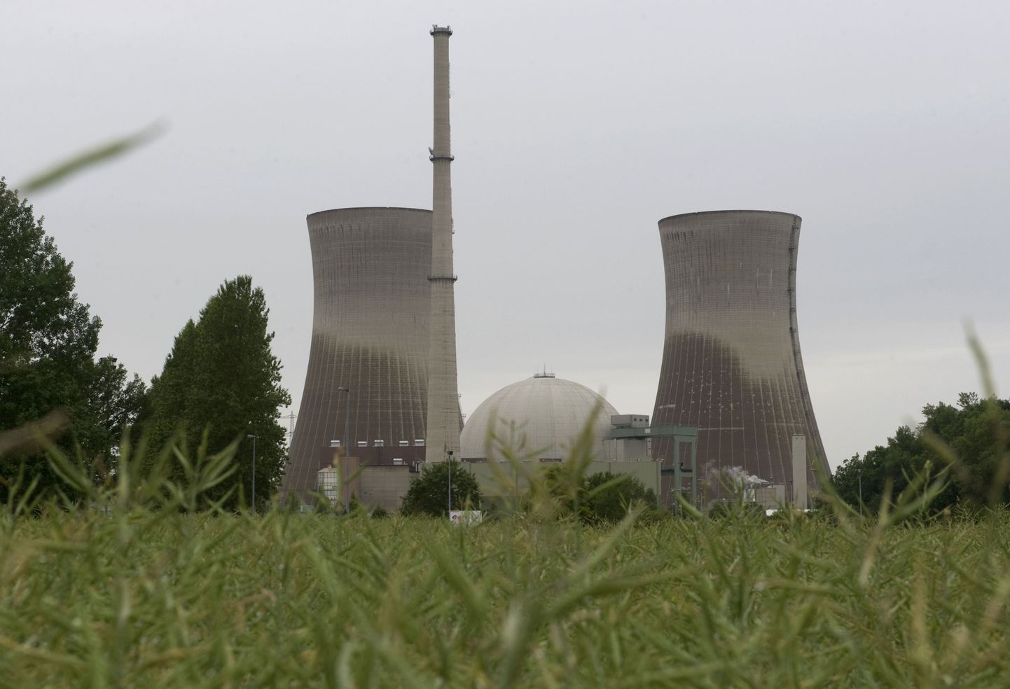 Saksamaa energeetikagigandi E.ON tuumajaam Grafenrheinfeldi linna lähedal Lõuna-Saksamaal.