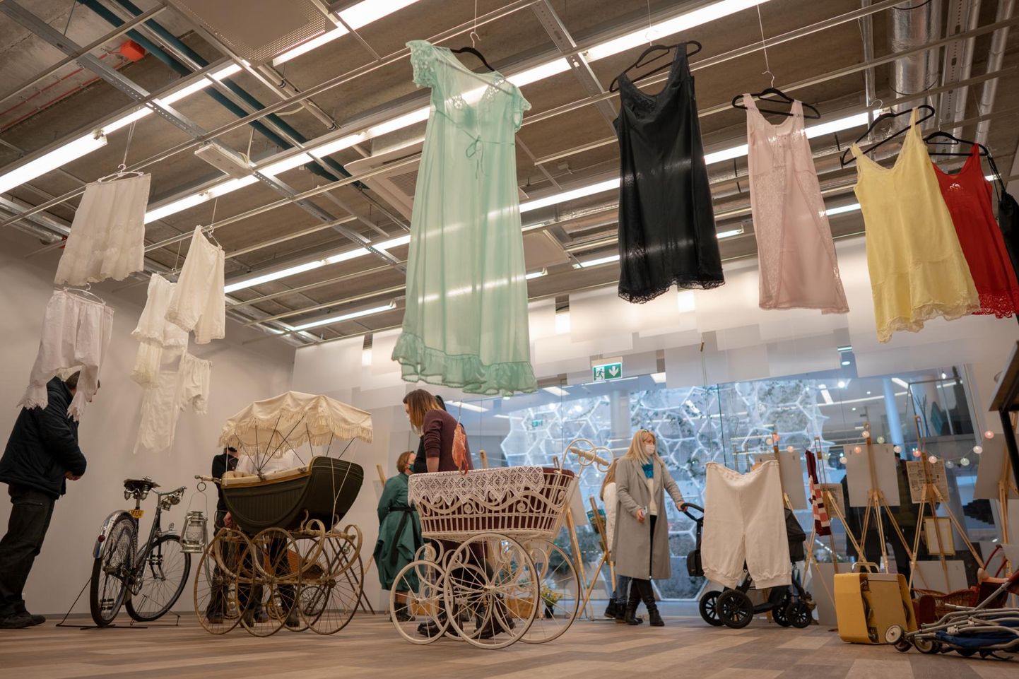 Kärumuuseumi näitus Tallinnas T1 kaubanduskeskuses.