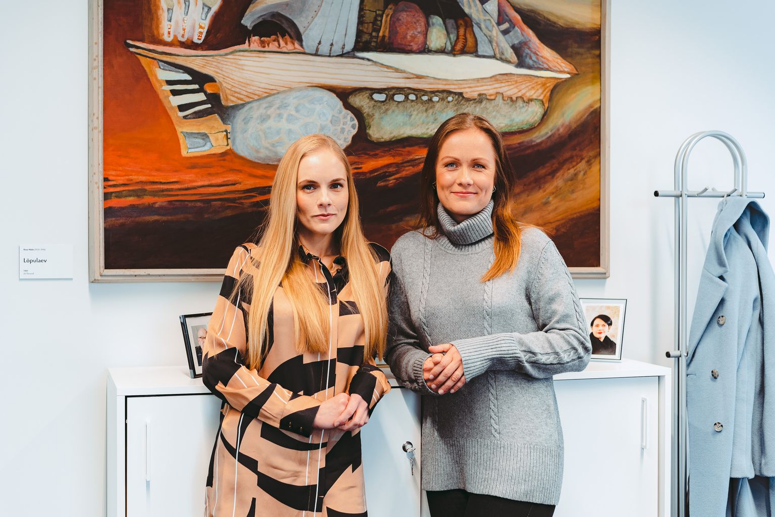 «Pilvede all» näitlejannad Liis Haab ja Inga Lunge.