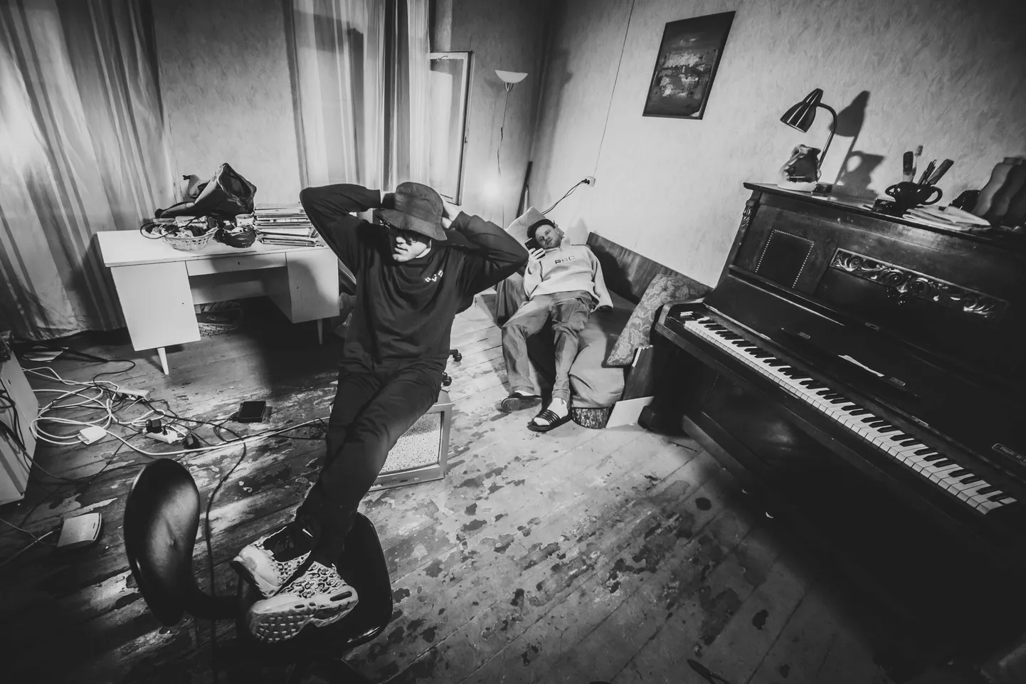 Foto: "Xantikvariāts" un "Rolands Če" uzņem jaunu mūzikas video