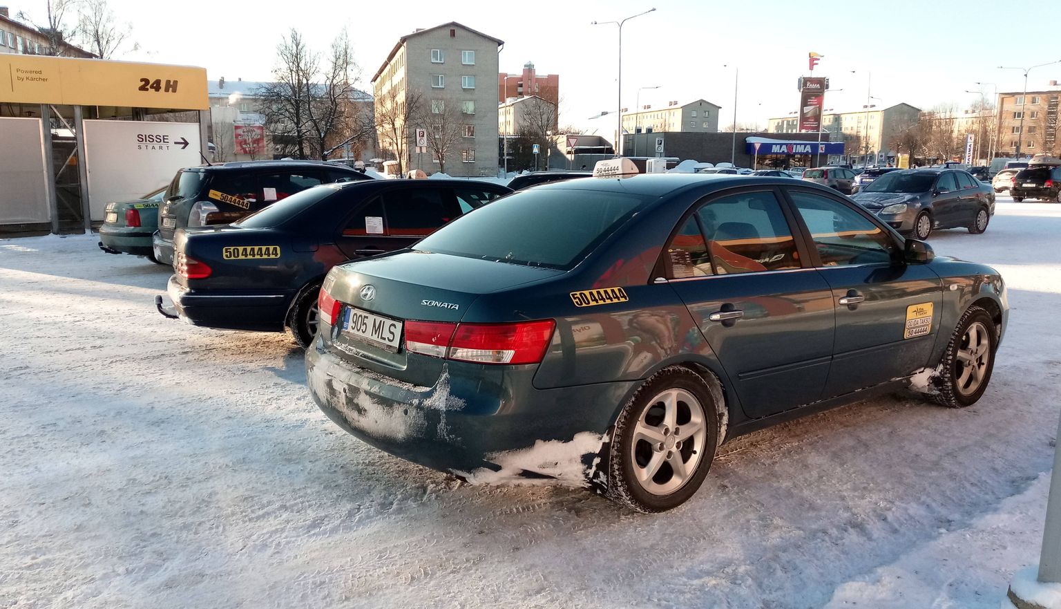 Автомобили, которые уже работают в качестве такси, можно использовать, пока они успешно проходят техосмотр.