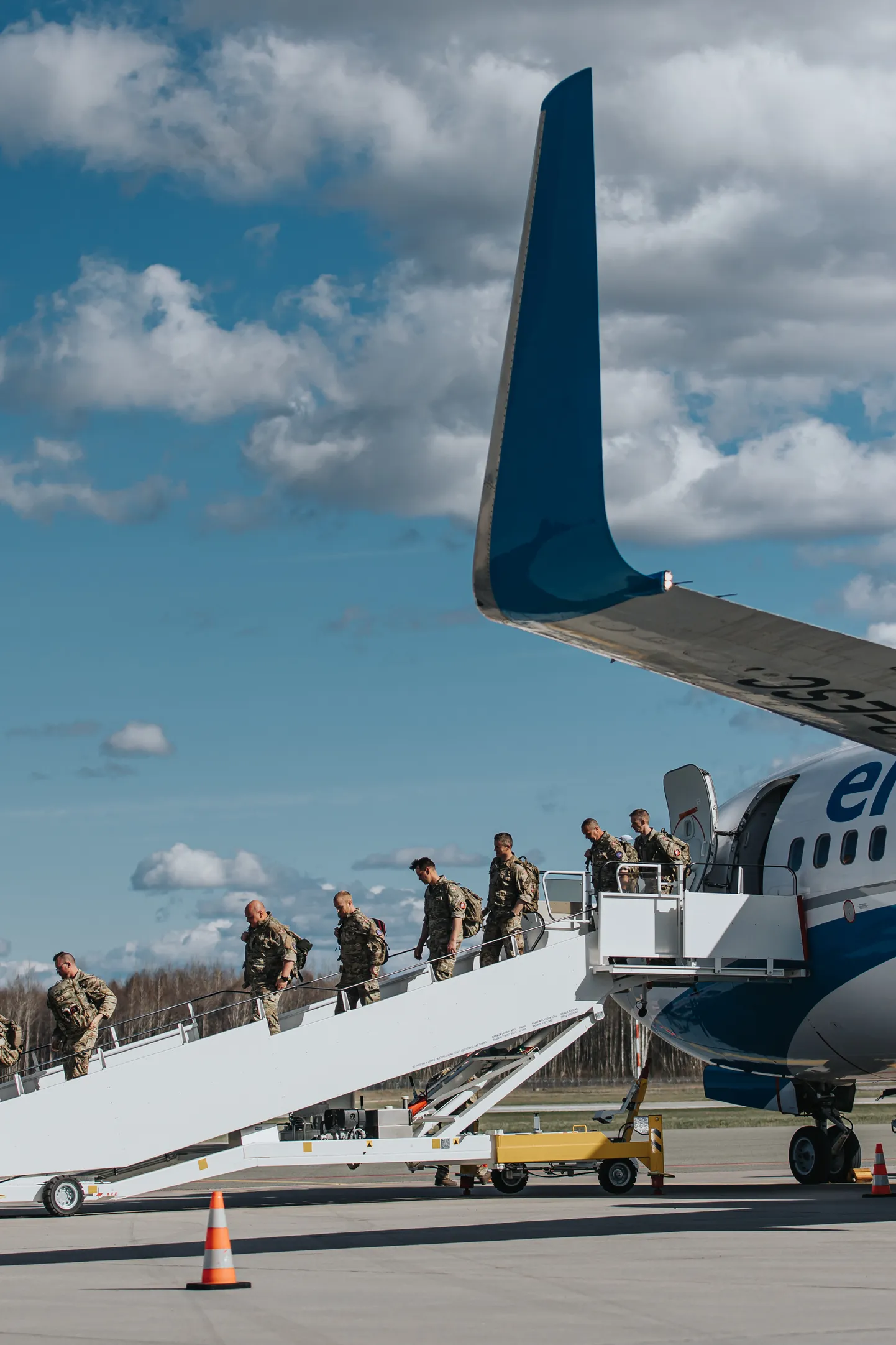 Контингент вооруженных сил Дании прибывает в Латвию