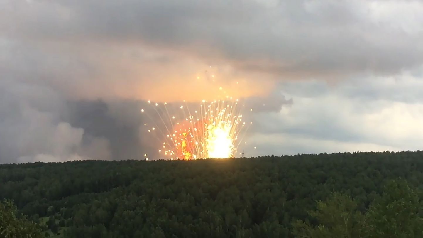 Взрыв в воинской части в Красноярске.