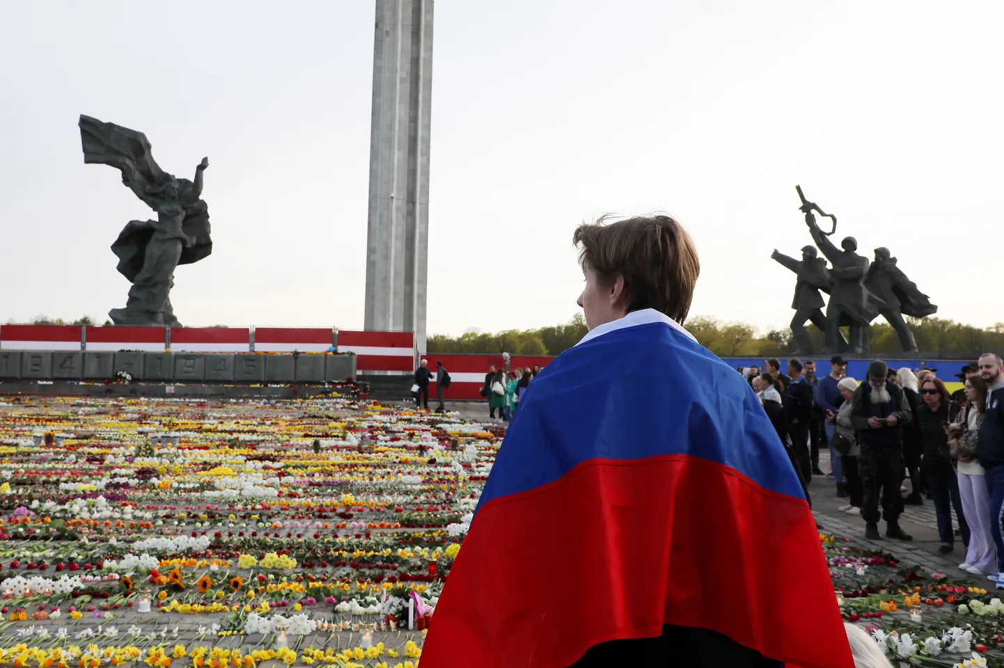 10 мая у памятника в парке Победы