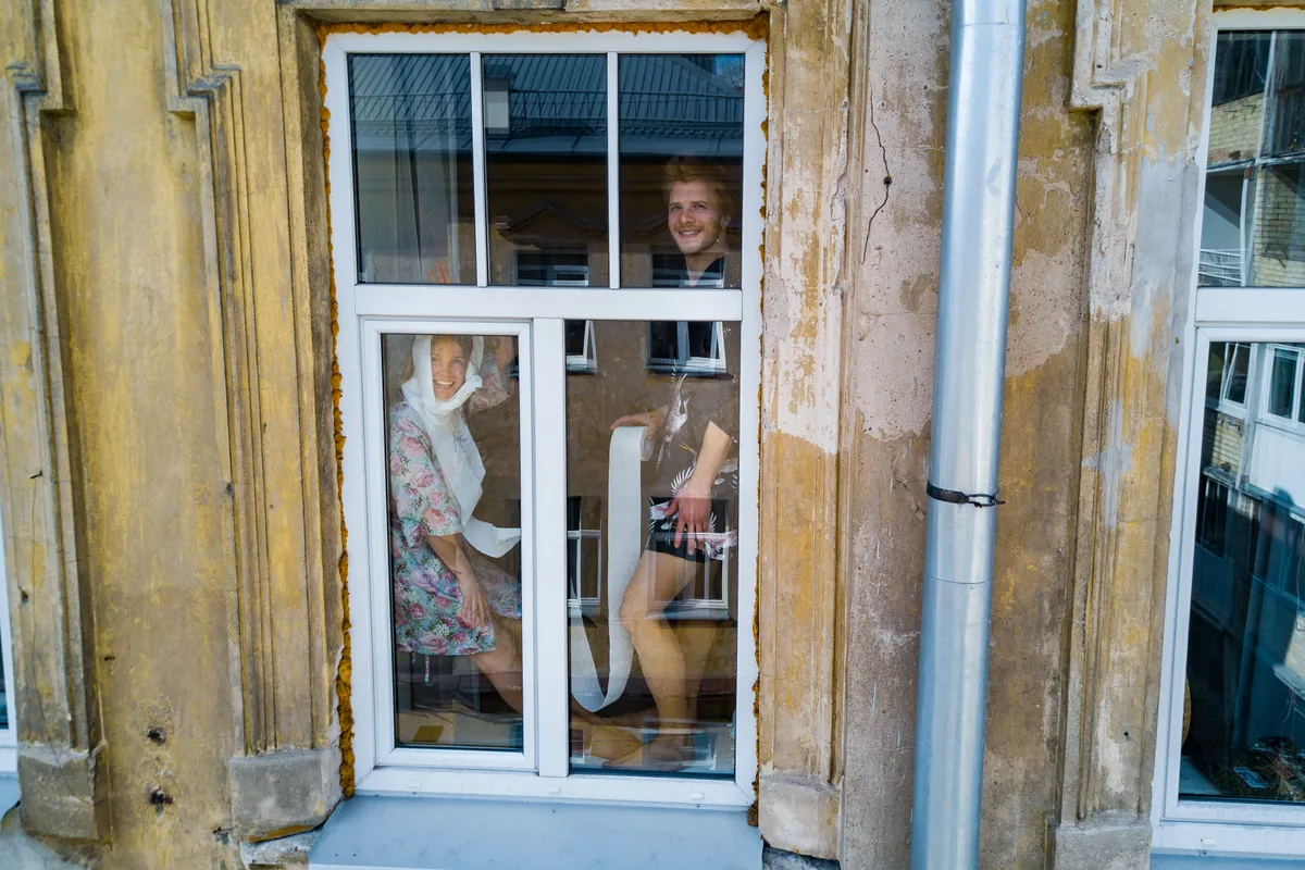 Fotograaf Adas Vasiliauskasel tekkis projekti idee pärast seda, kui ka tema enda kõik senised projektid edasi lükkusid.