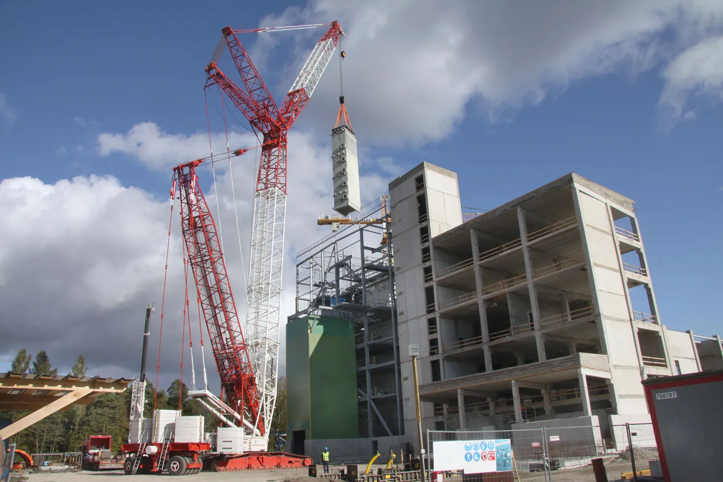 Fortum Termesti koostootmisjaama ehitus Pärnus Niidu tänaval.