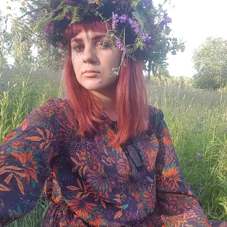 Māksliniece un ilustratore Elīna Skrapce