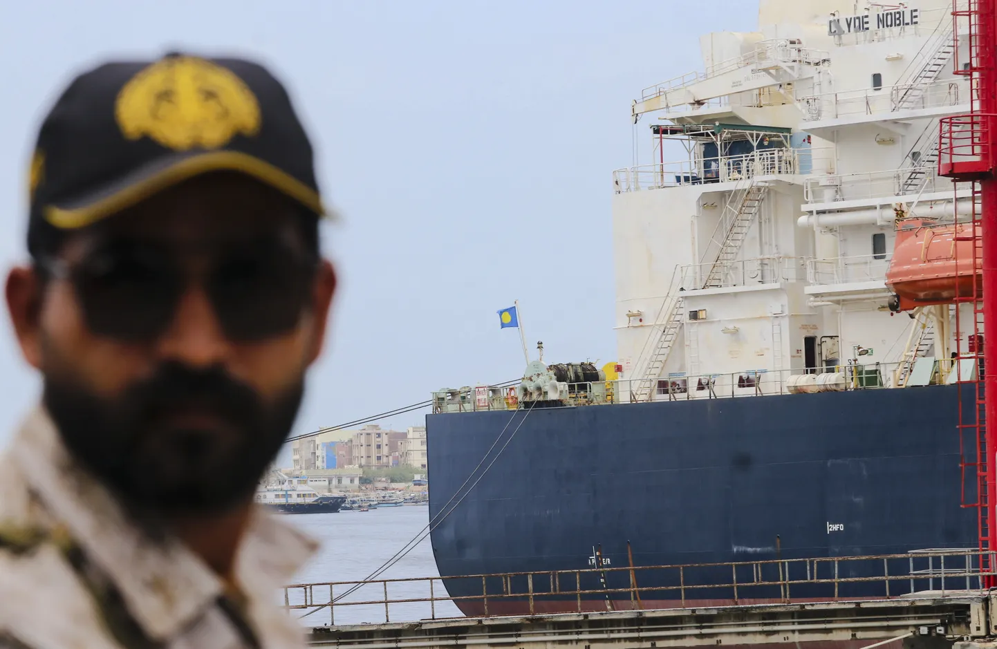 Pakistani Karachi sadamasse jõudis 28. juunil 2023. aastal teine Venemaalt teele saadetud toornafta laadung. Pakistan soovib 20 protsenti oma naftavajadustest katta Vene impordiga.