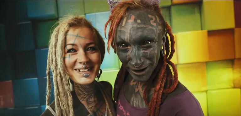 Maya Lu vanemad Anuskatz ja Lily Lu.