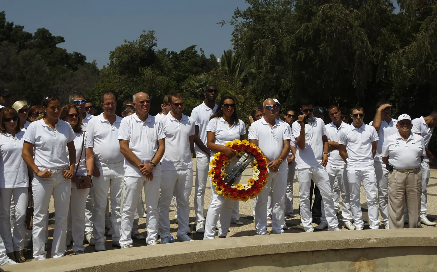 Juuli alguses külastasid Iisraeli Olümpiakomitee liikmed Tel Avivis paiknevad veresaunas hukkunutele pühendatud ausammast.