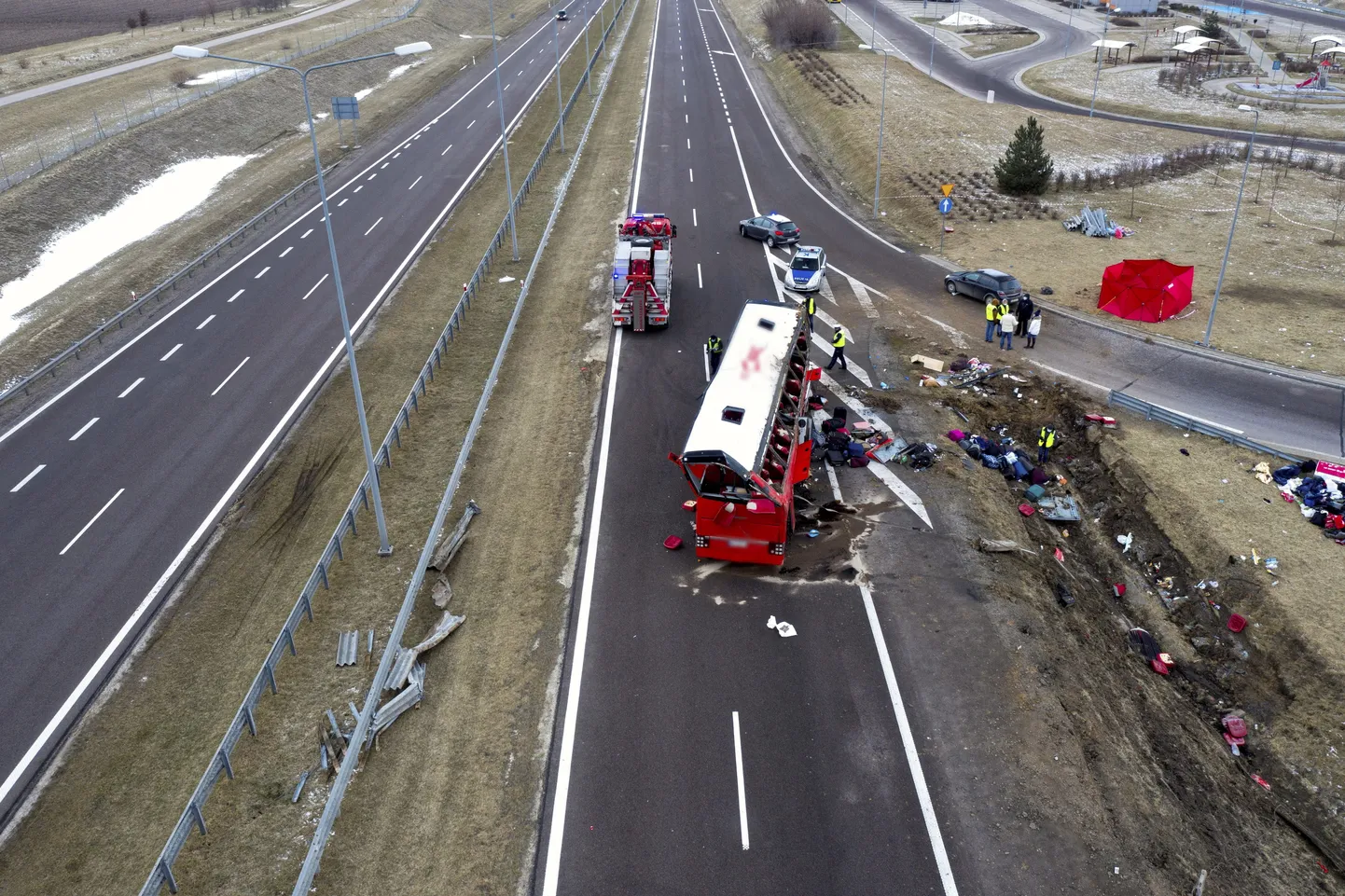 Poolas Ukraina liinibussiga aset leidnud õnnetus, milles hukkus kuus ja sai viga umbes 40 inimest.