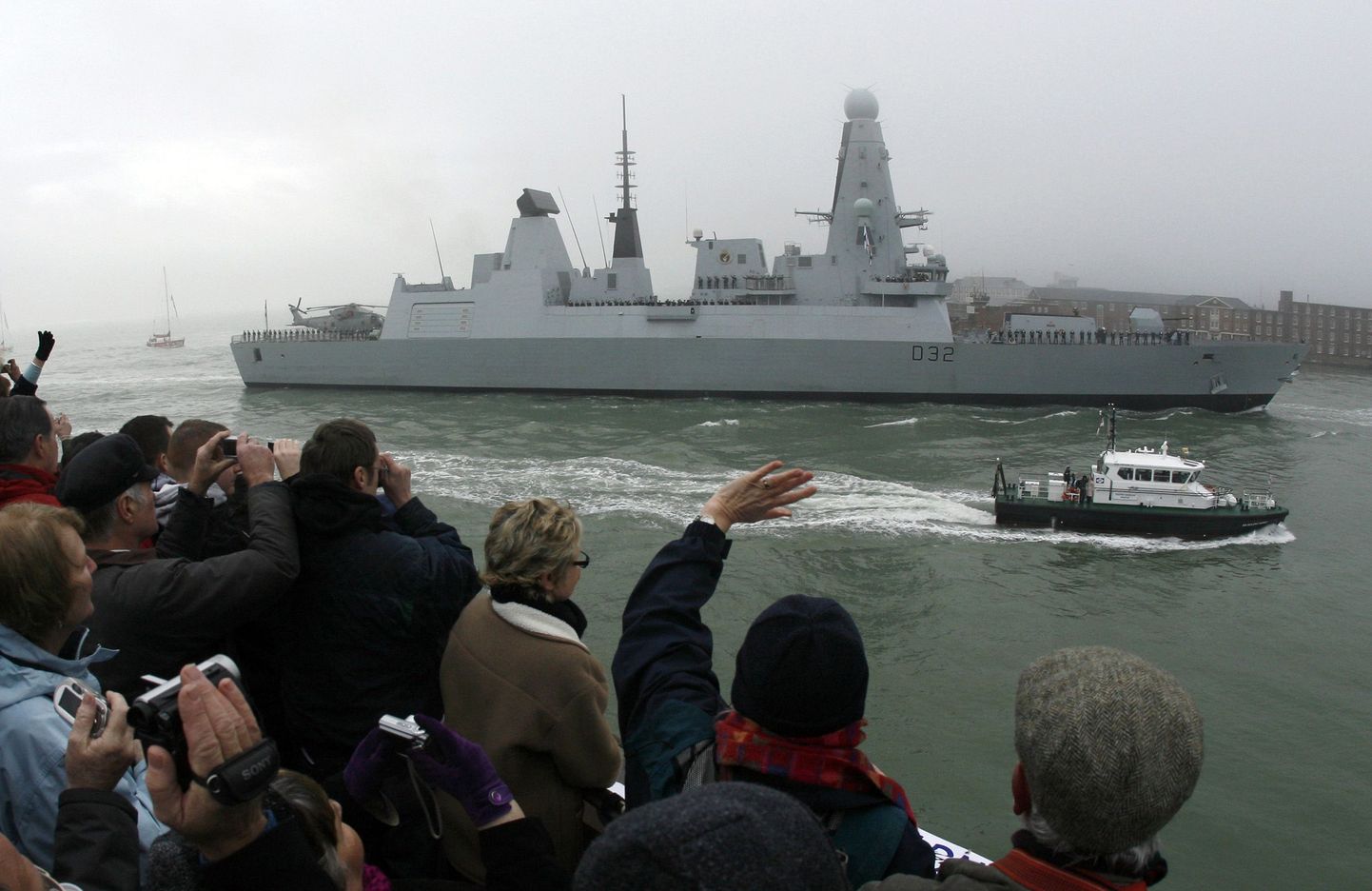 HMS Daring mereväe peabaasis Portsmouthis.