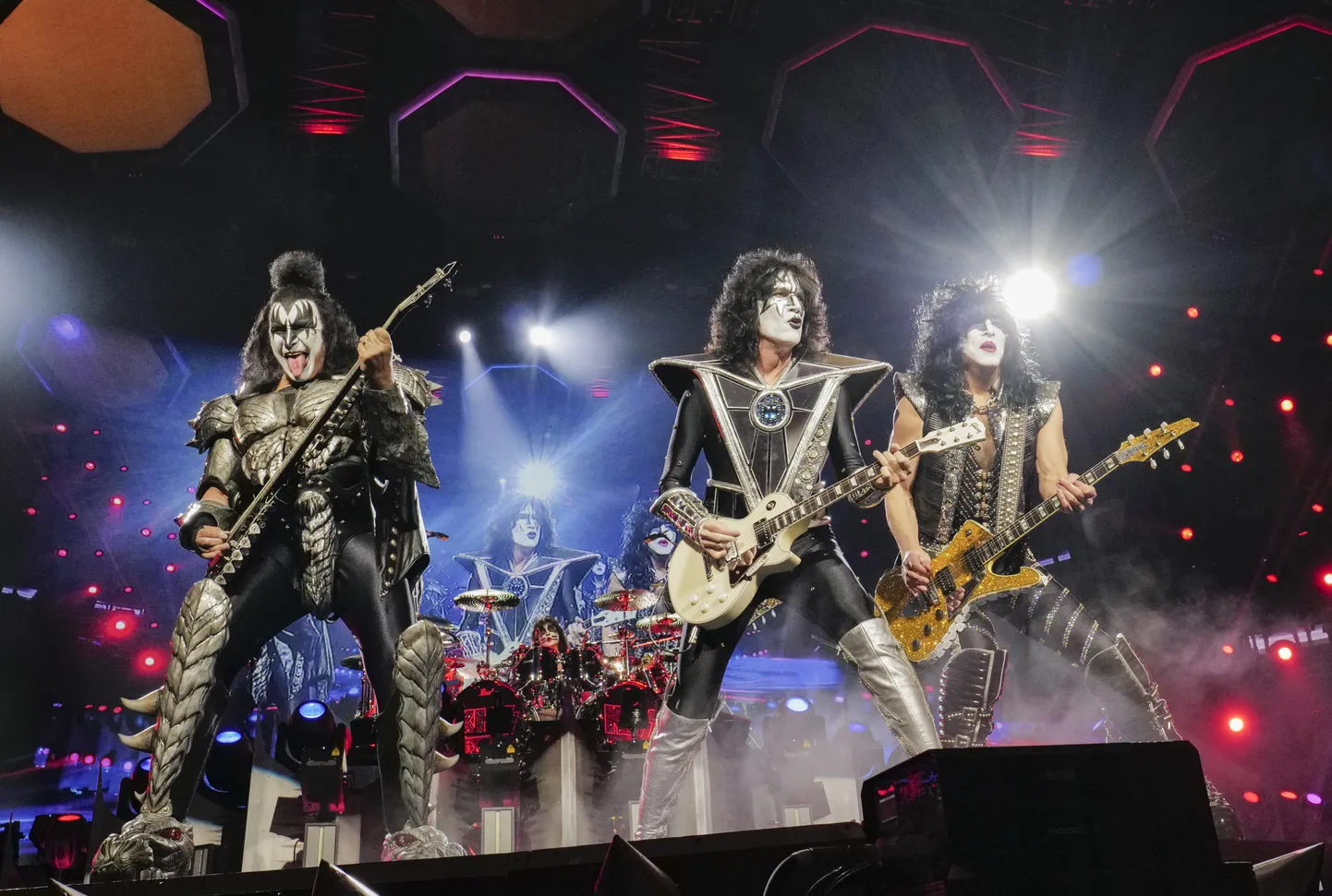Kiss esinemas oma hüvastijätutuuri raames New Yorgis.
