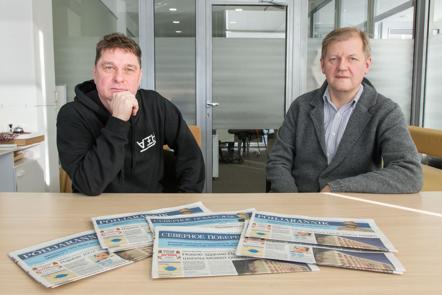Üle kolmekümne aasta Ida-Virumaal eestluse ja sõltumatu ajakirjanduse eest seisnud Põhjaranniku ajakirjanikud Erik Kalda ja Erik Gamzejev.