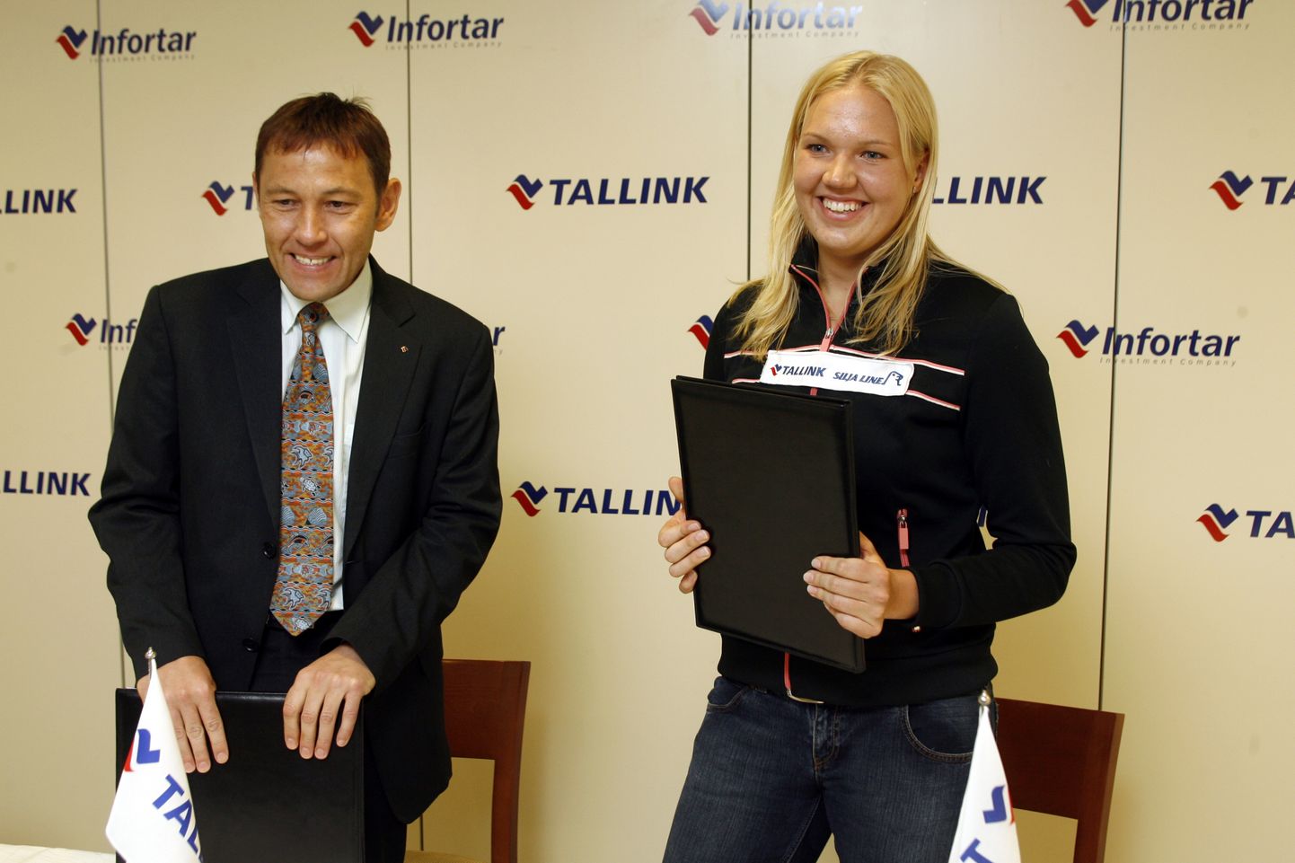Enn Pant ja Kaia Kanepi 2007. aastal sponsorlepingu sõlmimisel.