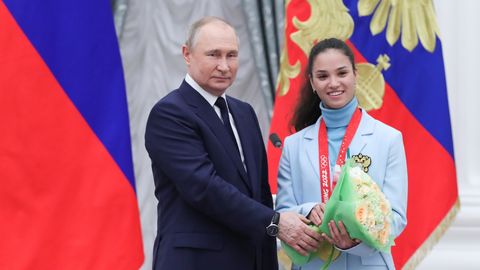 Putinist lugupidav olümpiavõitja esitas Norra ja Rootsi suusatähtedele pöörase väljakutse