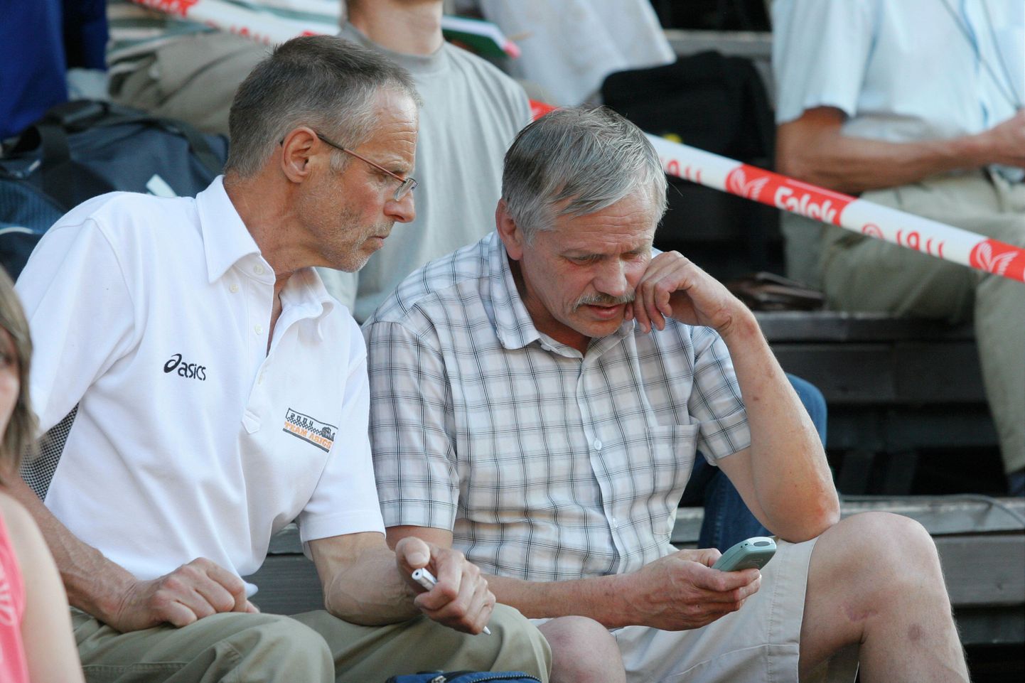 Pildil mitmekordne olümpiavõitja Lasse Viren (vasakul) ja Enn Sellik.