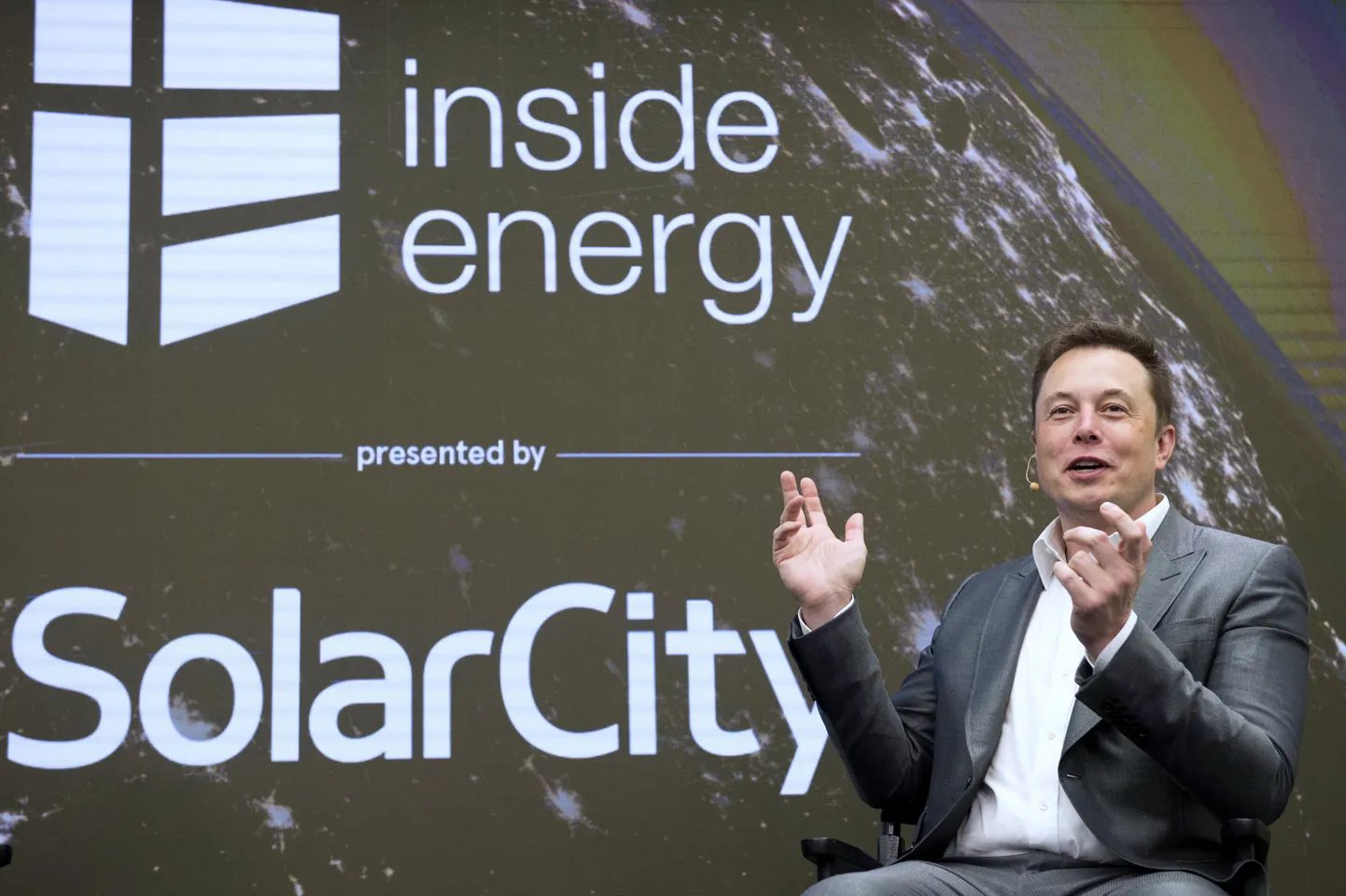 Elon Musk soovib Teslaga ühendada päikeseenergiat tootva SolarCity.