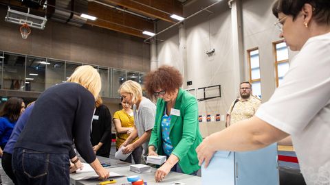 Eesti ootas valimistulemusi südaööni, et reegleid hoida