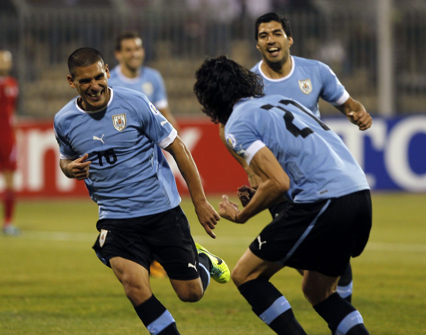 Футболисты сборной Уругвая в первом стыковом матче против Иордании.