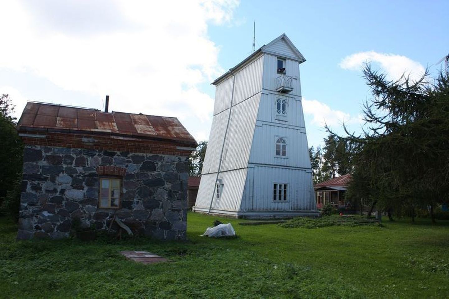 Нижний маяк Суурупи.
