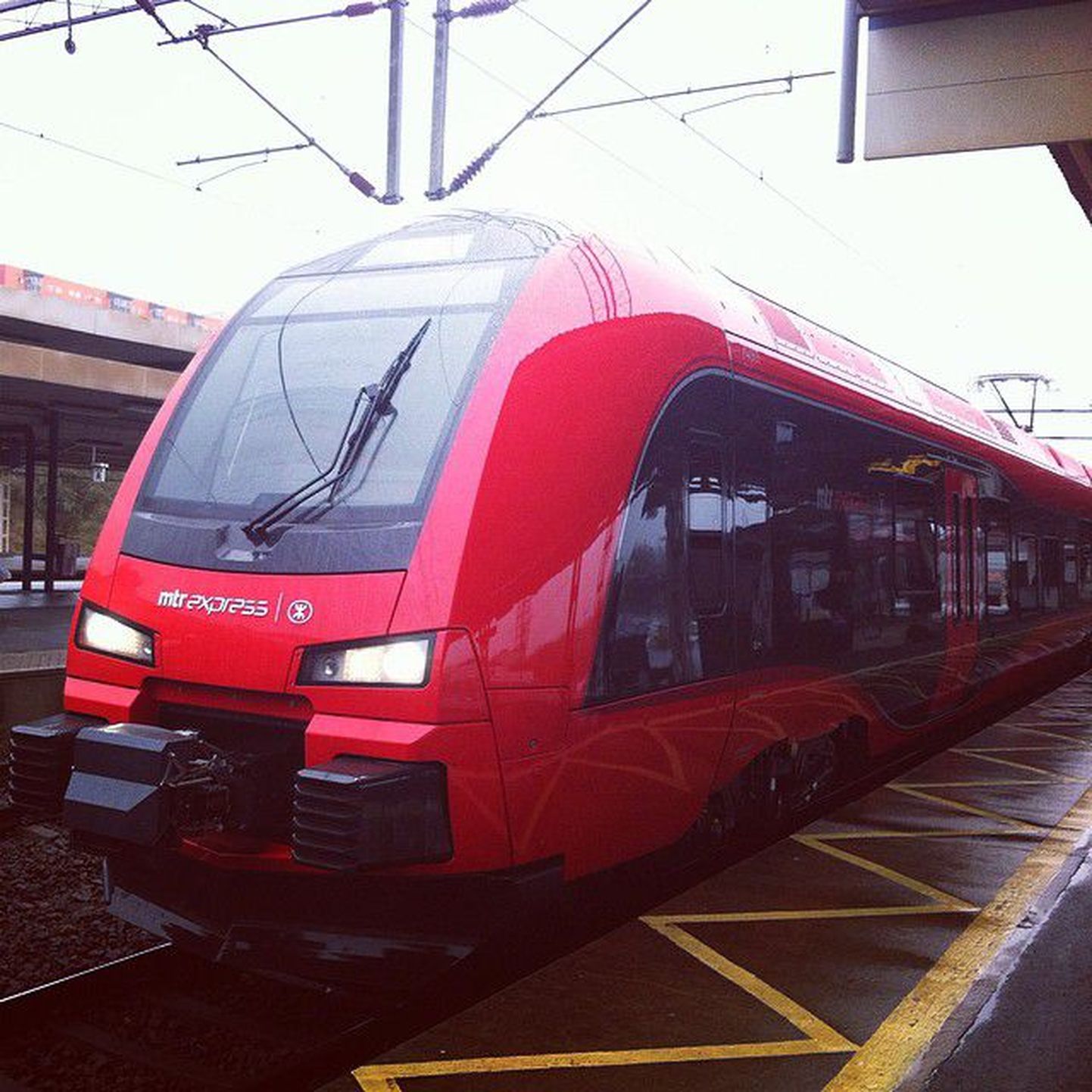 MTR paneb Stockholmi ja Göteborgi vahele sõitma rongi mis on toodetud samuti nagu Eesti uued «porgandid» Šveitsi ettevõttes Stadler.