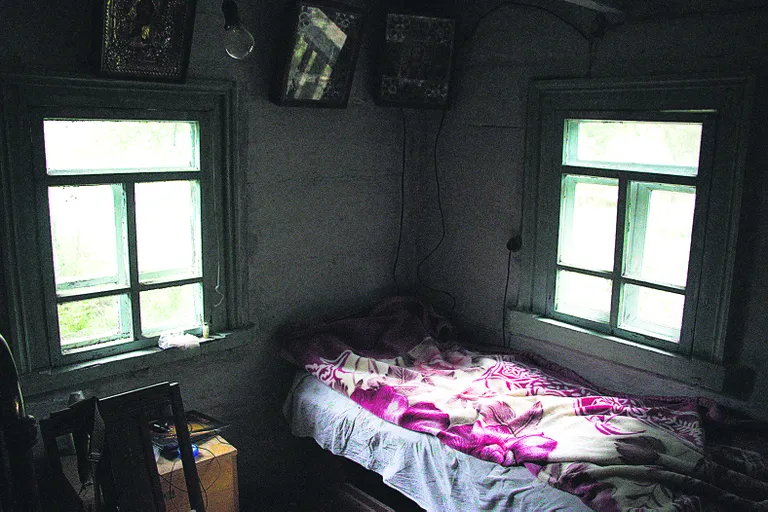 Комната Александра Кононова в его доме на ферме в Житомирской области.