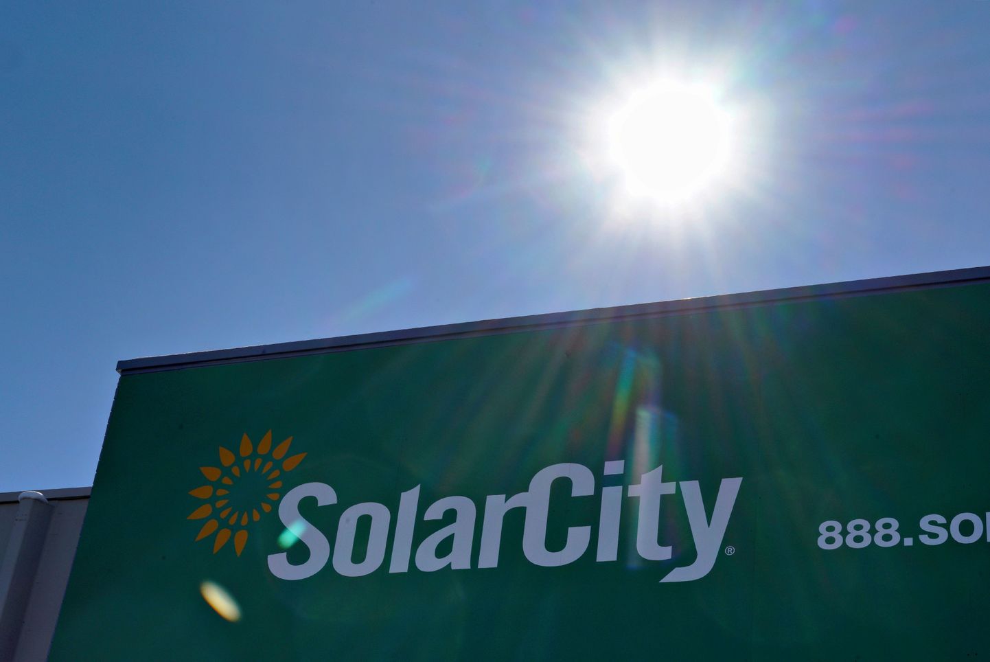 Buffalos hakkab päikesepaneele tootma hiljuti Tesla poolt omandatud ettevõte Solar City.