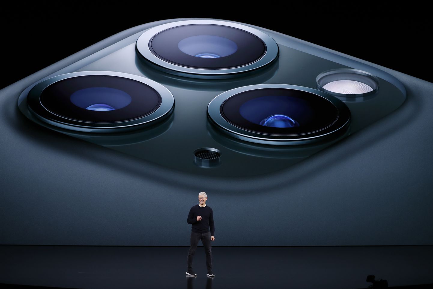 "Apple" prezentē "iPhone 11"