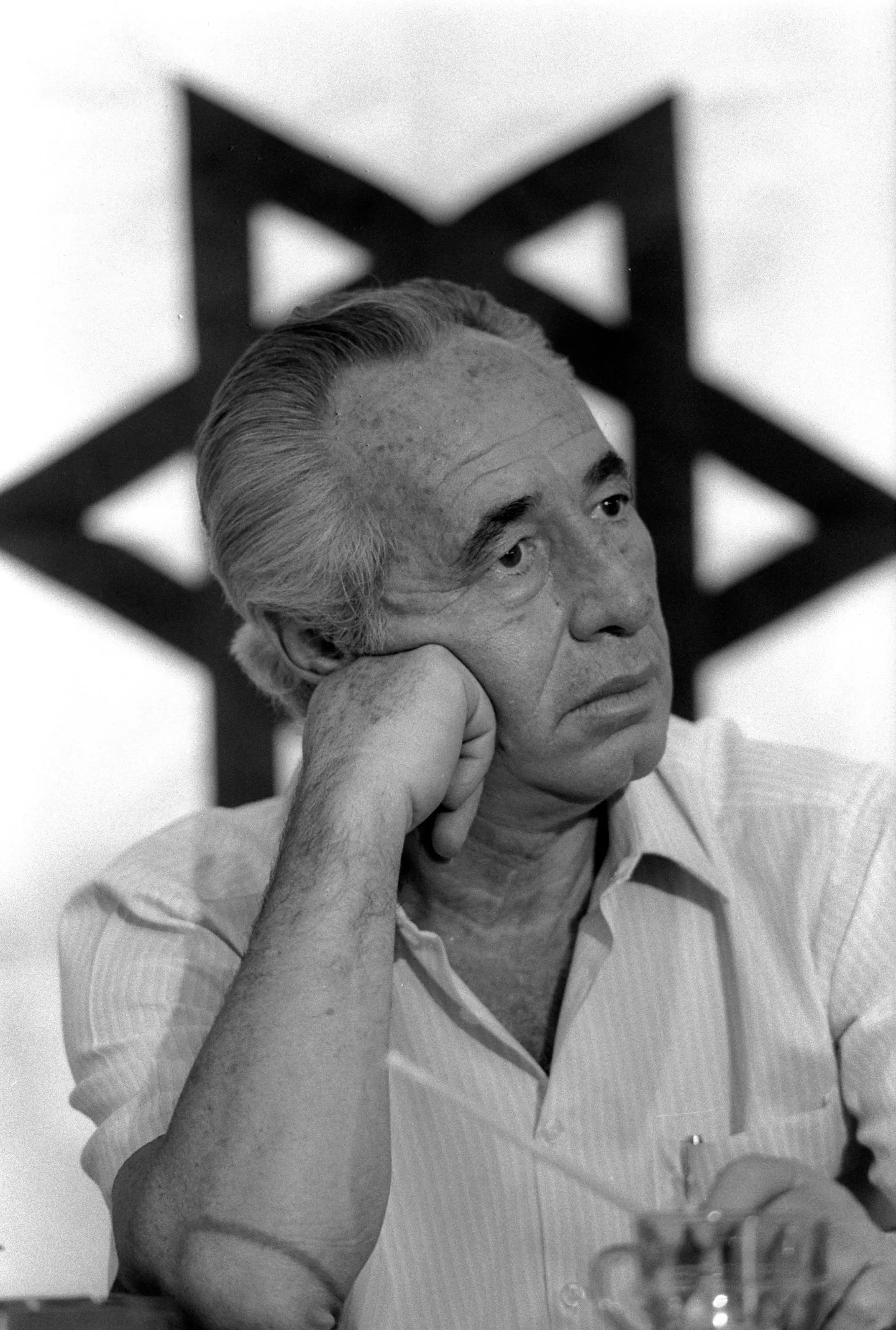 Shimon Peres.