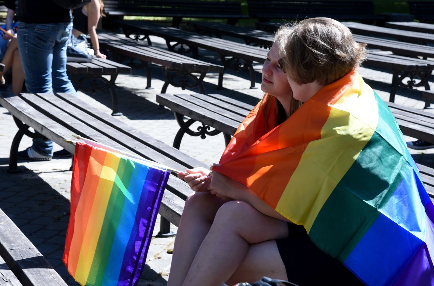 Notiek "Baltijas praida 2018" gājiens, lai aktualizētu lesbiešu, geju, biseksuāļu, transpersonu un interseksuāļu kopienas cilvēktiesību jautājumus.