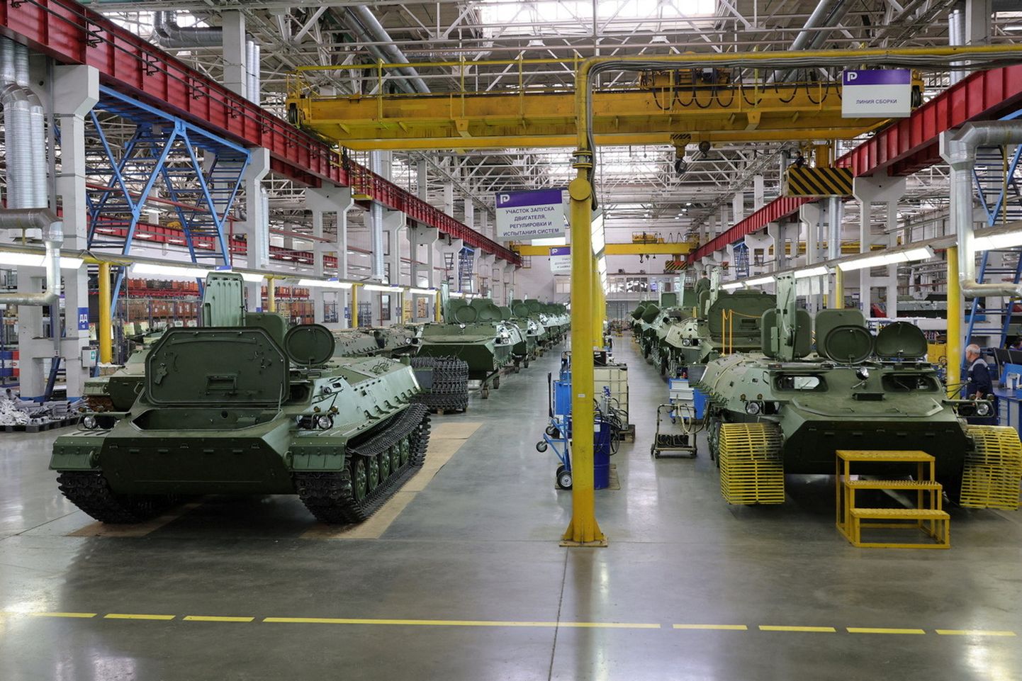 Tatarstanis asuva Vene sõjamasinate tehase sisu.