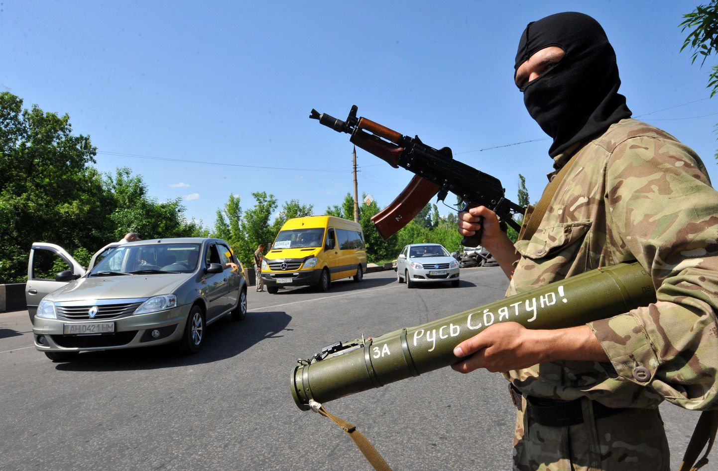 Venemeelne separatist Ida-Ukrainas Kramatorski juures.