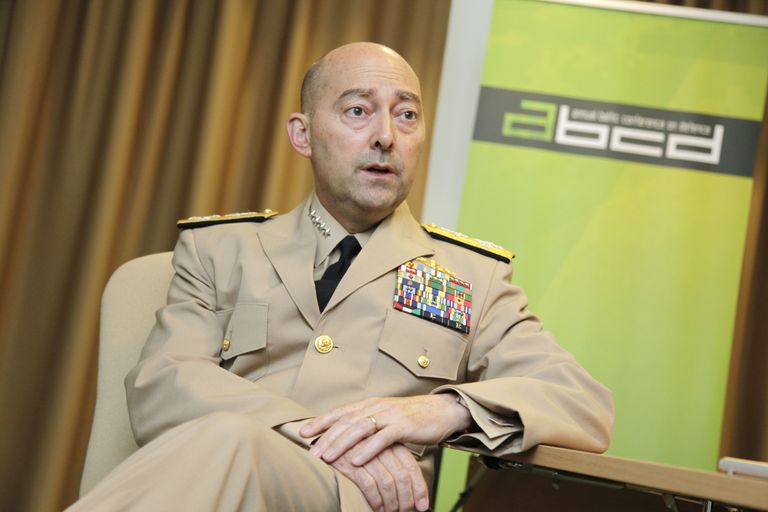 NATO Euroopa liitlasvägede ülemjuhataja admiral James Stavridis. Foto on tehtud 20. septembril 2012