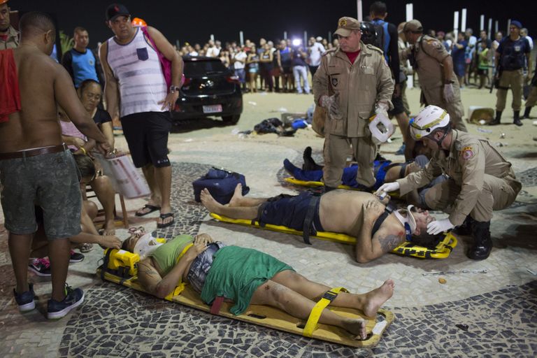 Brasiilias Rio De Janeiros Copacabana rannaäärsel alal autoõnnetuses vigastada saanud