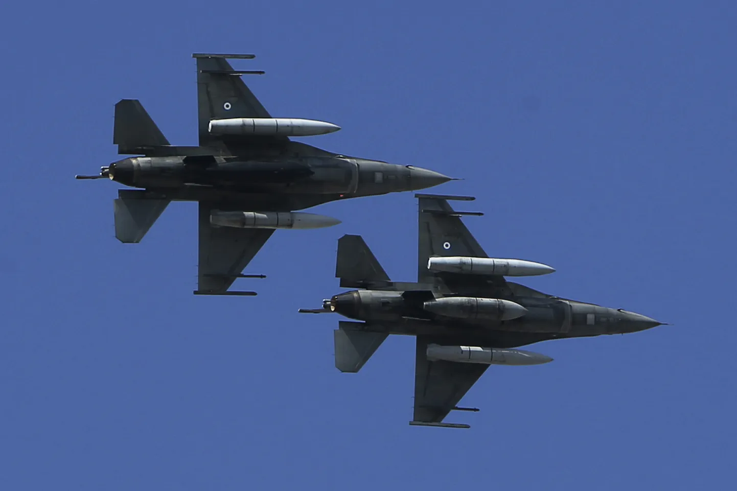 F-16 tüüpi hävituslennukid.