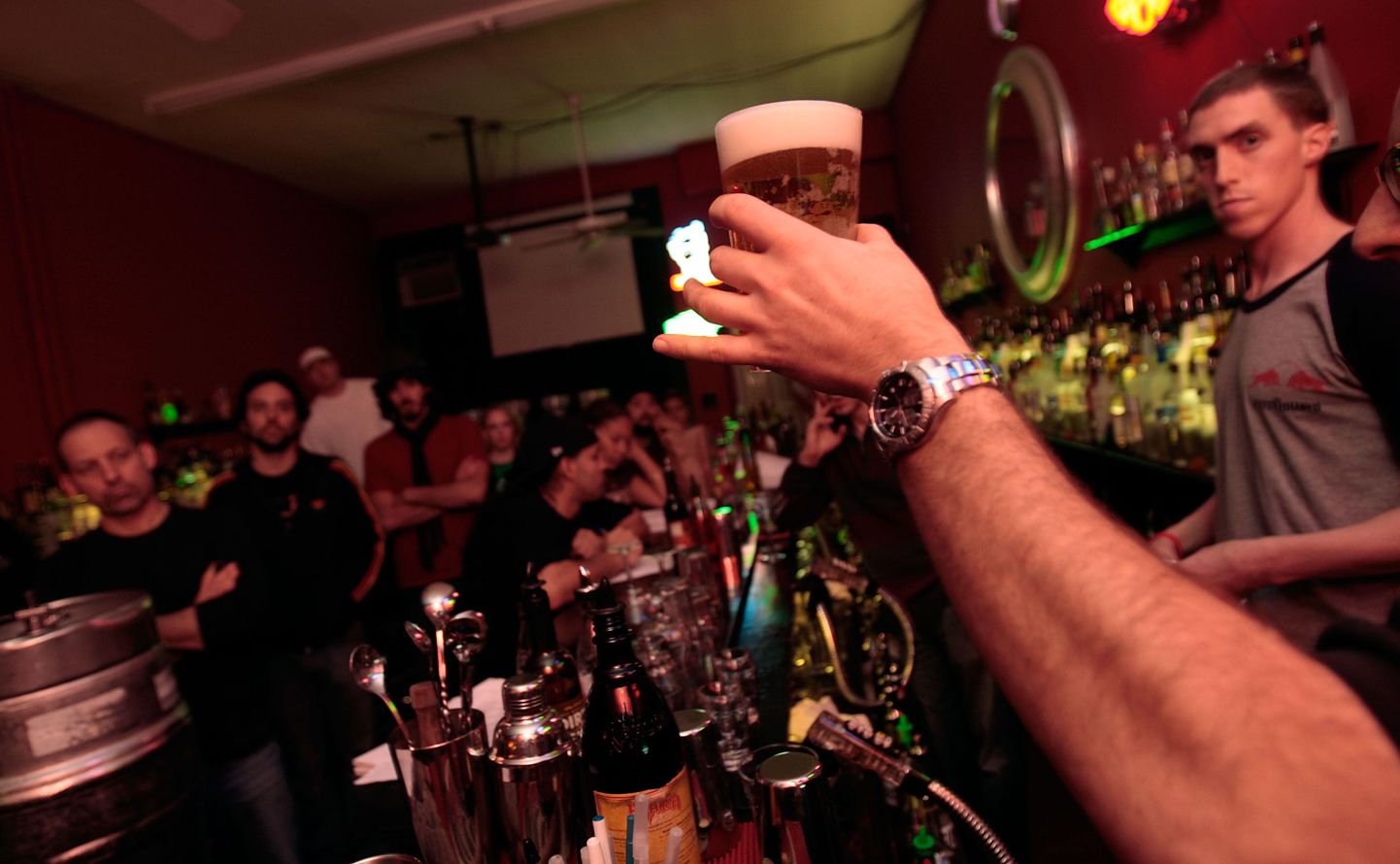 Briti linn jagab meesostjatele tasuta õlut