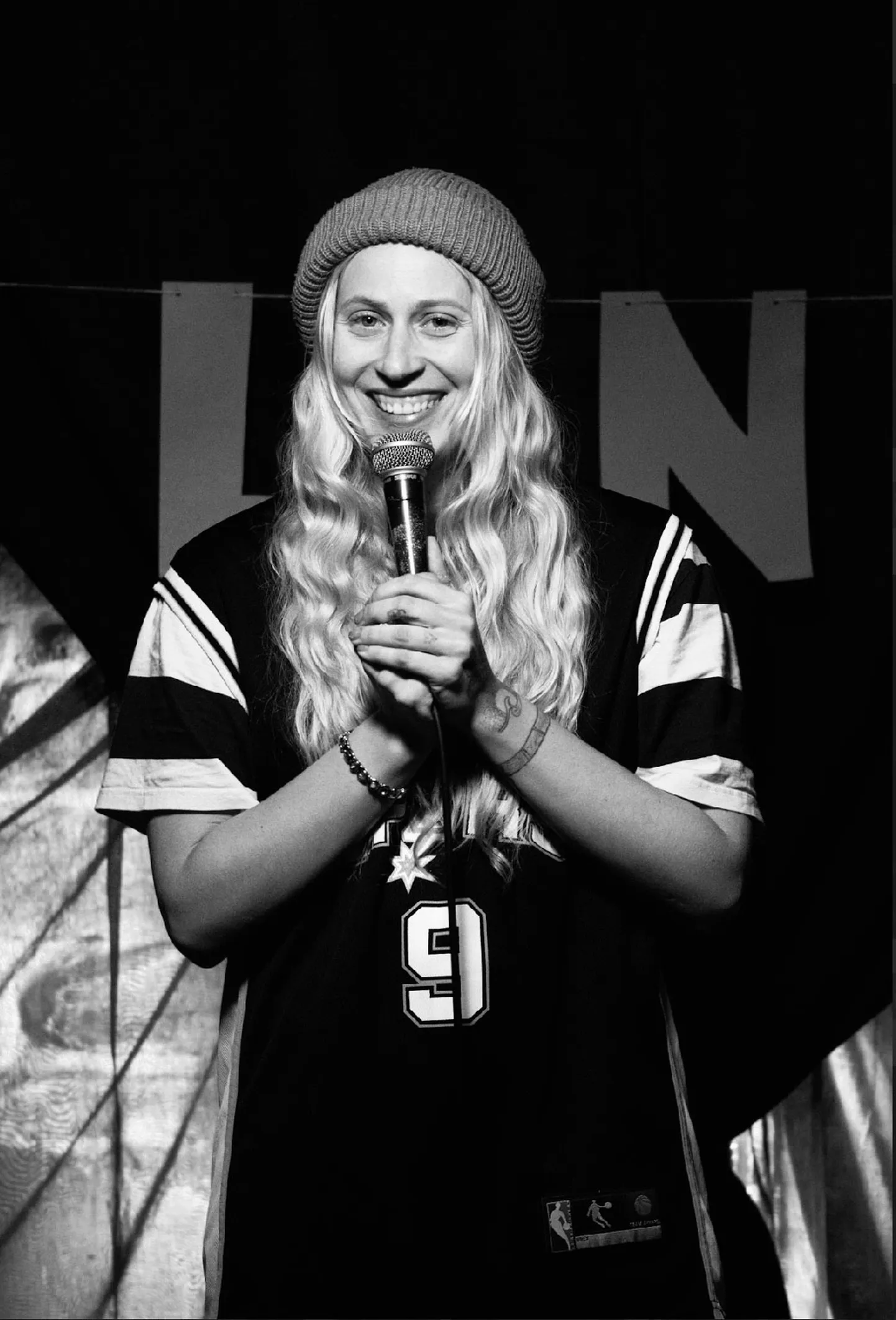 LIISEL käis USA-s Bridgeportis Laugh Factory’s komöödiat vaatamas ning jäi sõltuvusse – esmalt publikuna, hiljem ka laval.