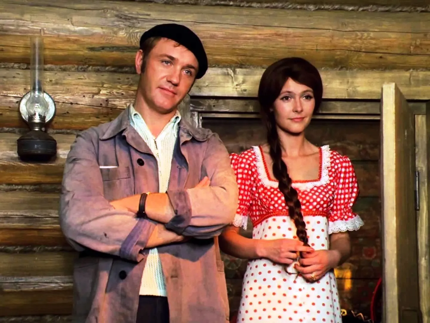 Kaunis paar ehk Mosfilmi tähed Leonid Kuravljov ja Nina Maslova. Kuravljov tegi kaasa 70 selle stuudio filmis, tema üheks tipprolliks oli nimiosa filmis «Afonja».