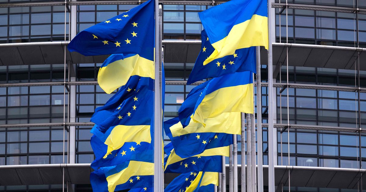 ЕС официально продлил временную защиту украинцев до марта 2025 года