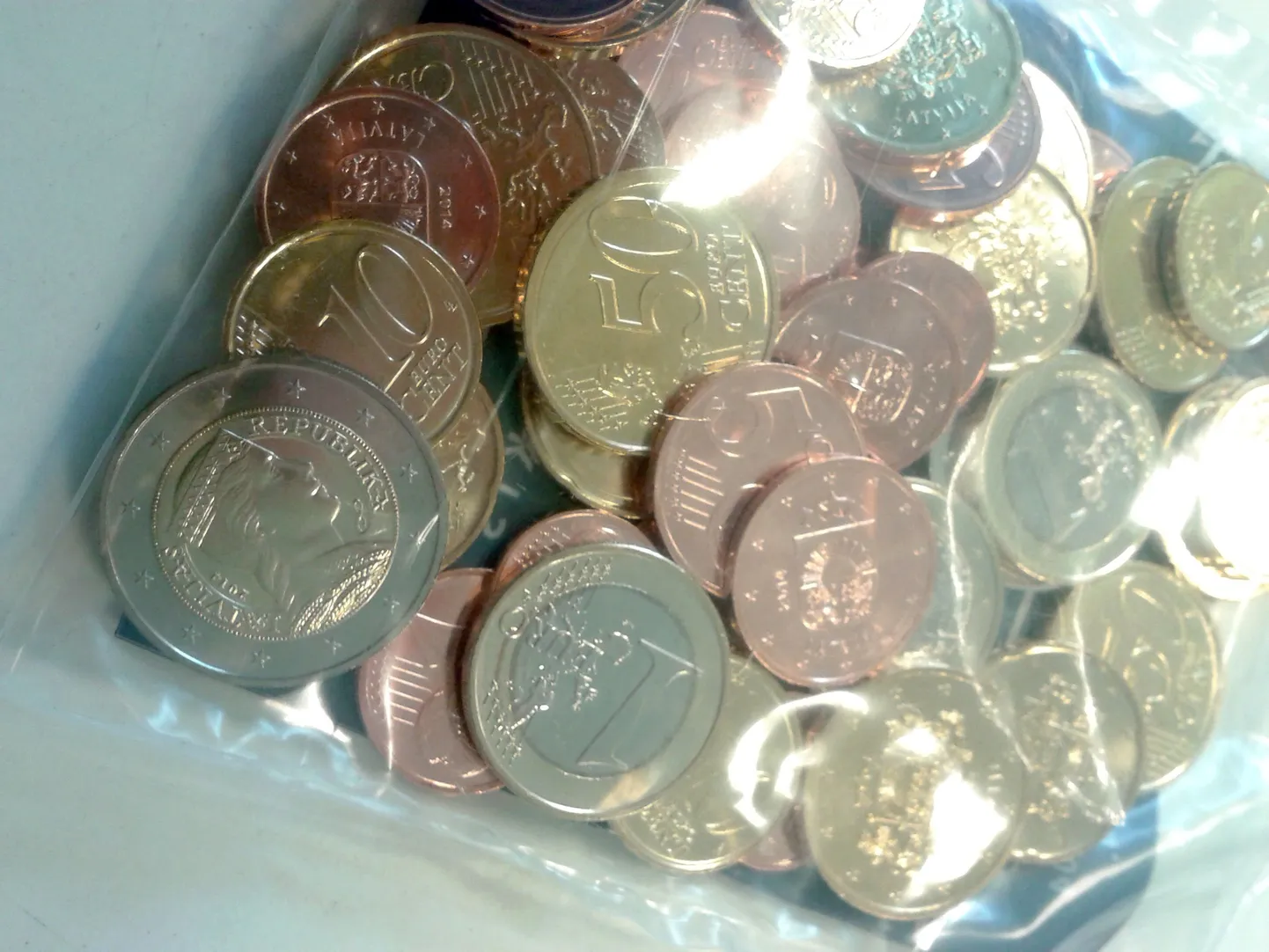 Lätis tulid müügile euro müntide stardipaketid.